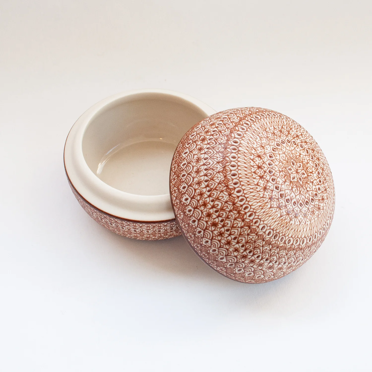 Domed Lidded Jar - Image 2