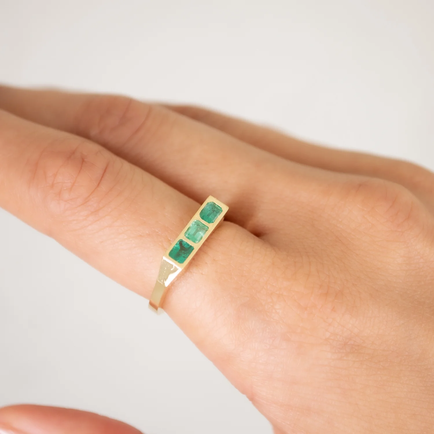 Emerald Guardian Bar Ring - Image 2