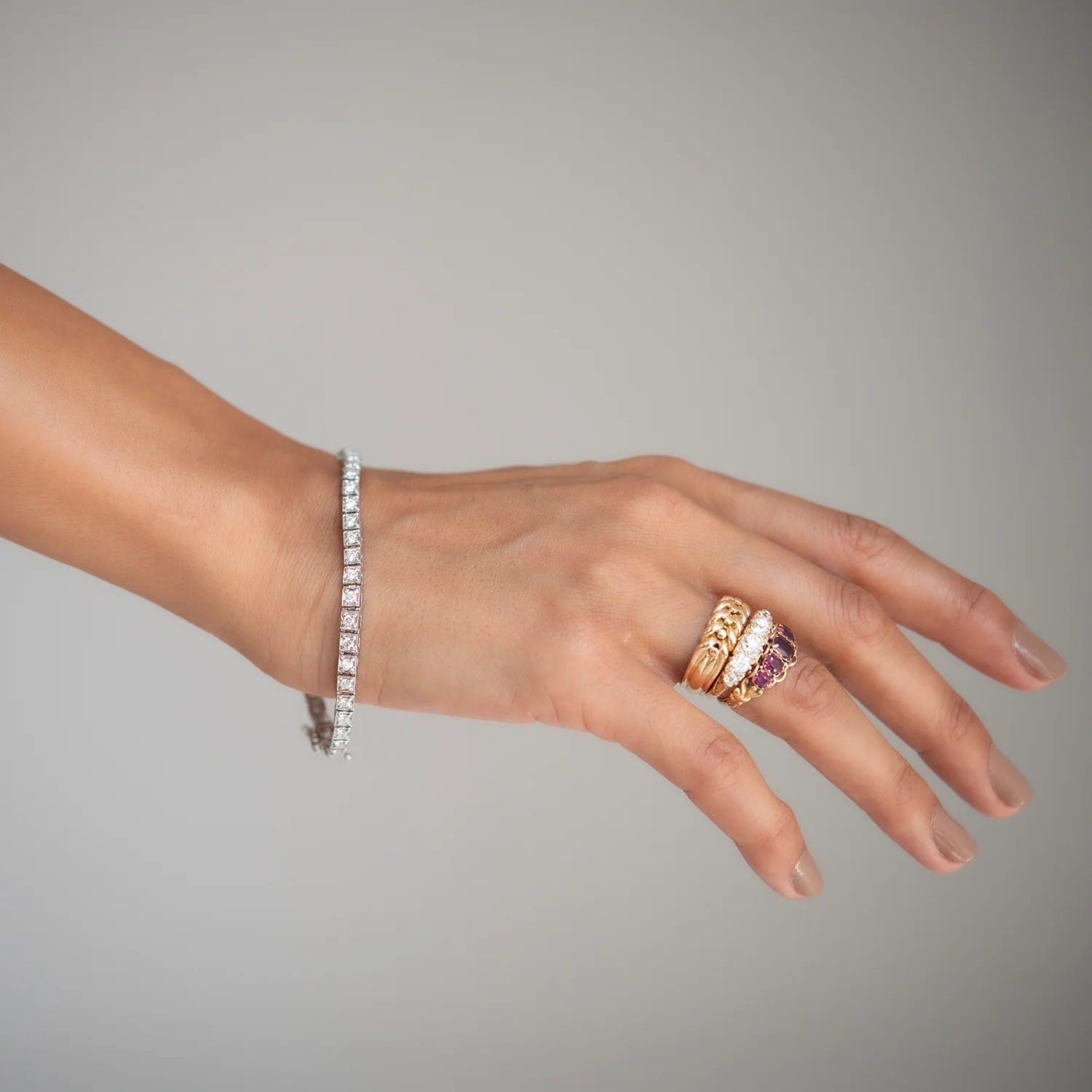 Eternal Knot Keeper Ring - Image 5