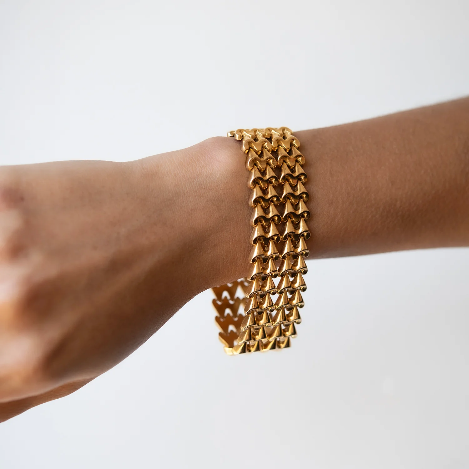 Gilded Lattice Link Bracelet - Image 2