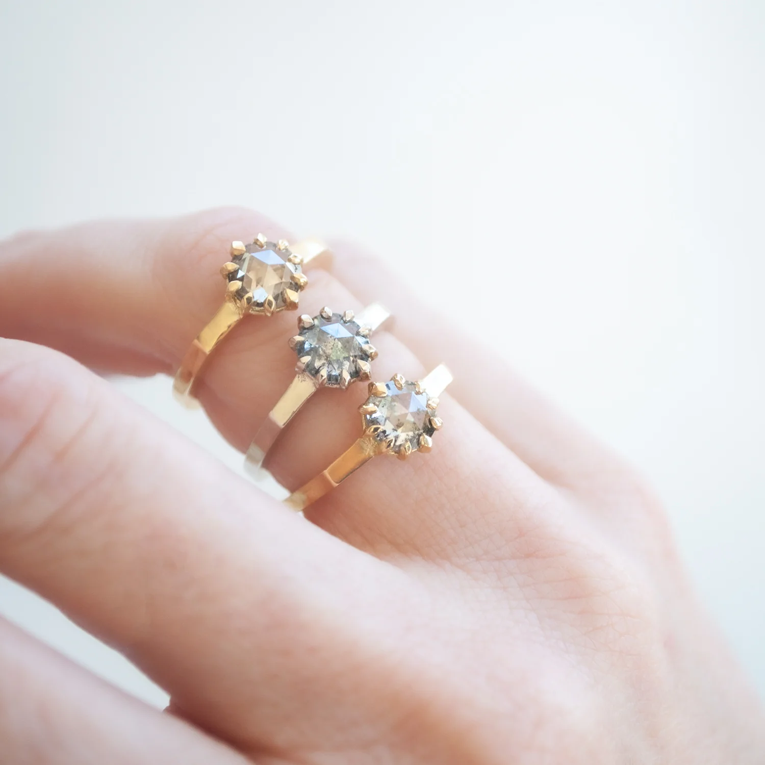 Golden Eye Diamond Ring - Image 5