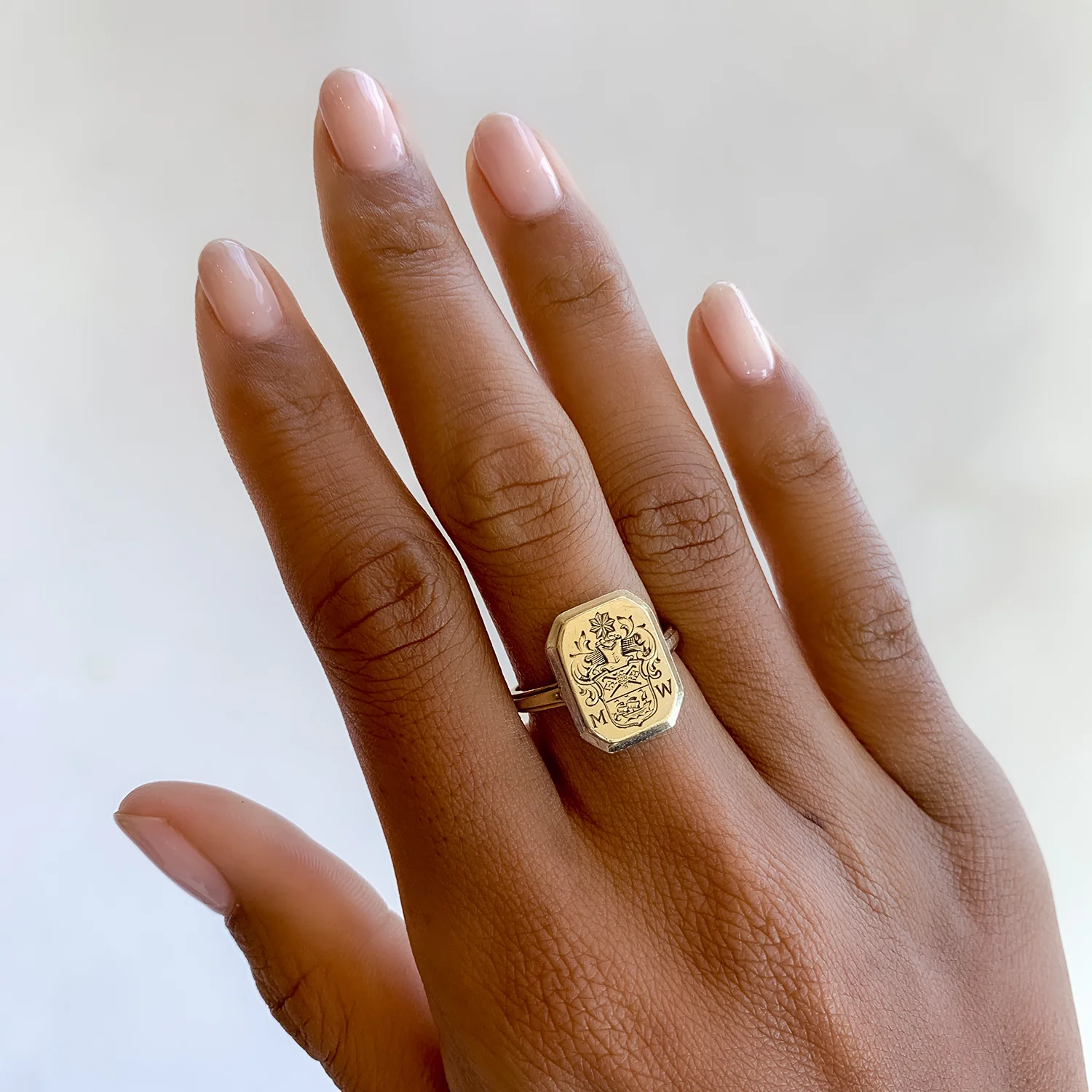 Heraldic Merchant Signet Ring - Image 2