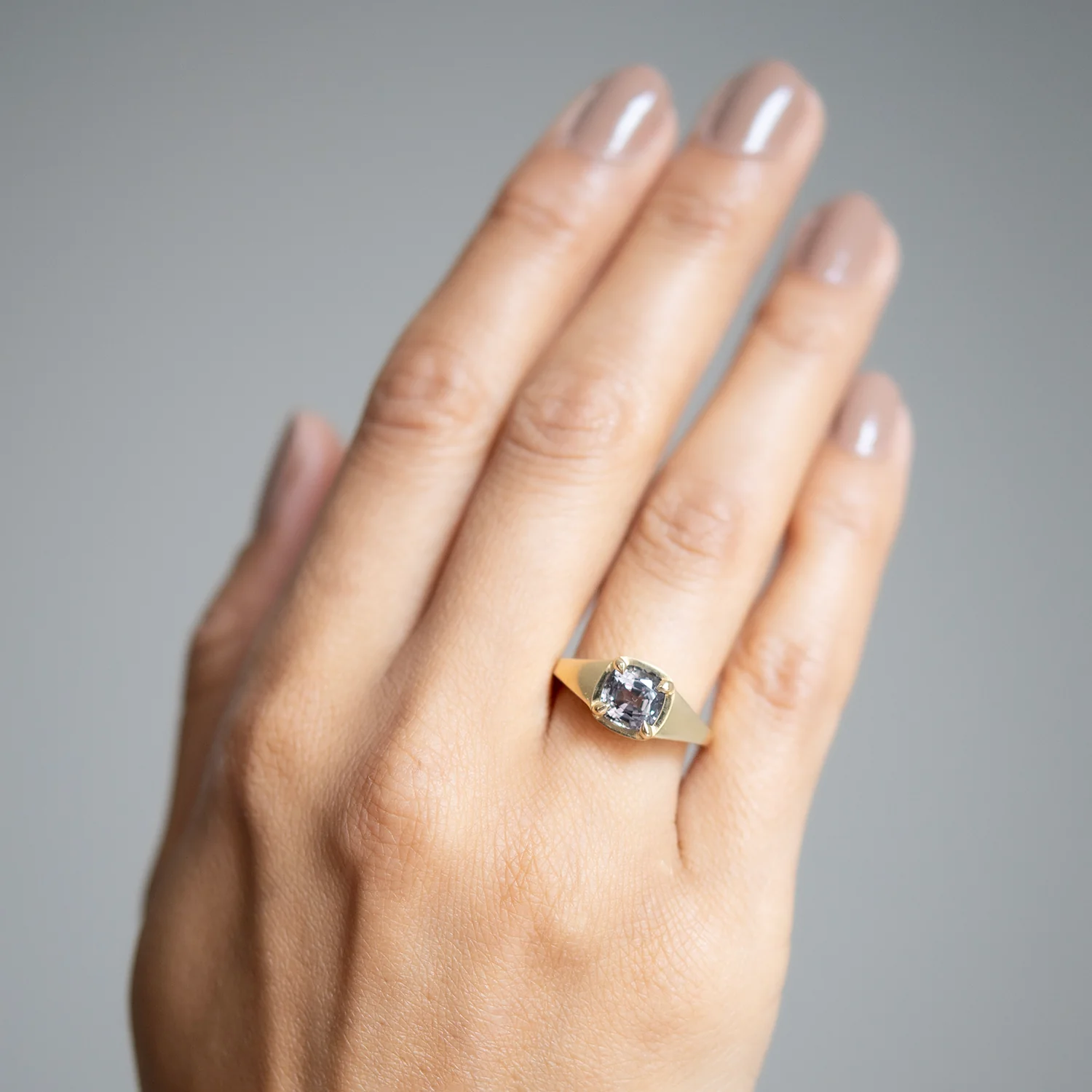 Lavender Spinel Empire Ring - Image 2