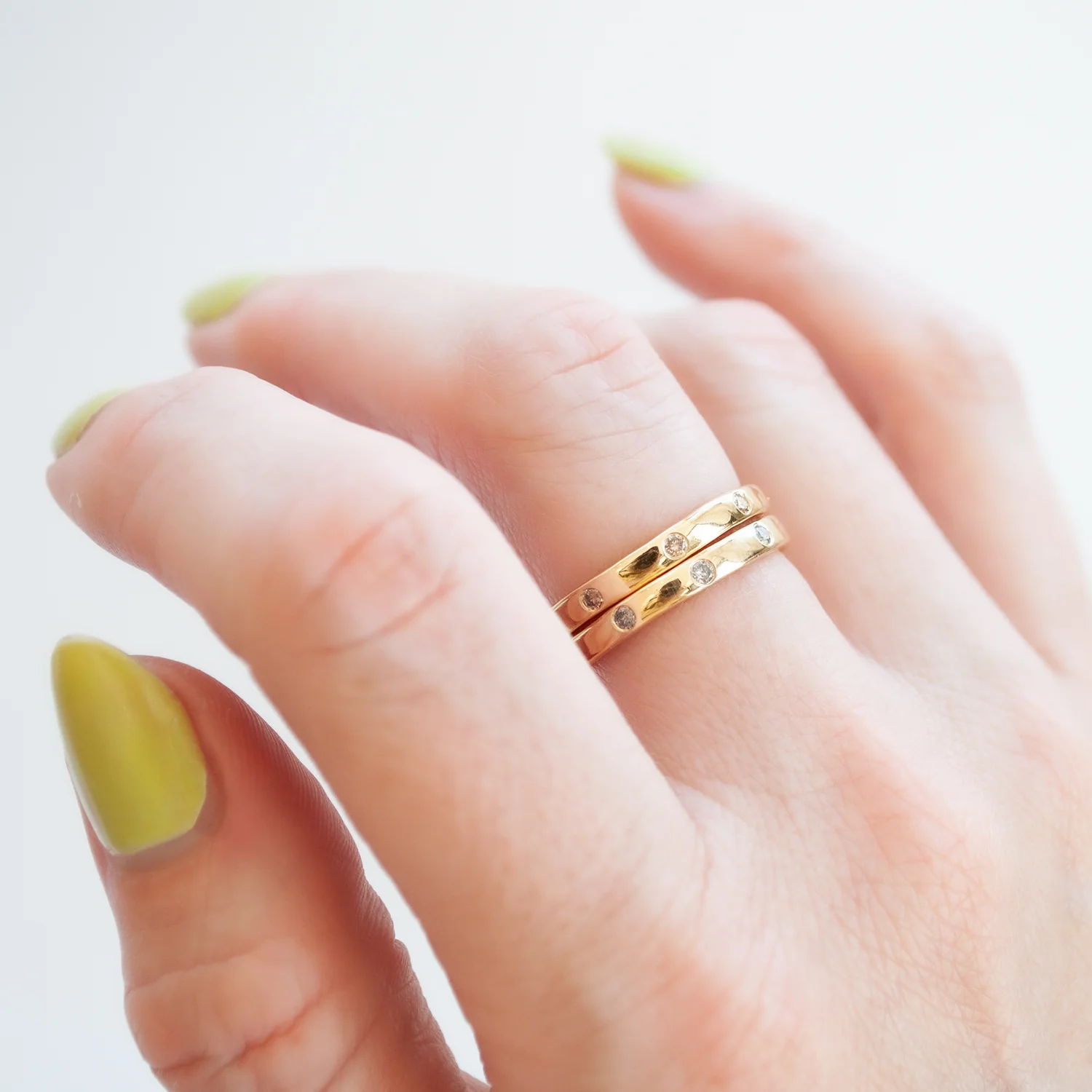 Nine Champagne Diamond Band - Image 4