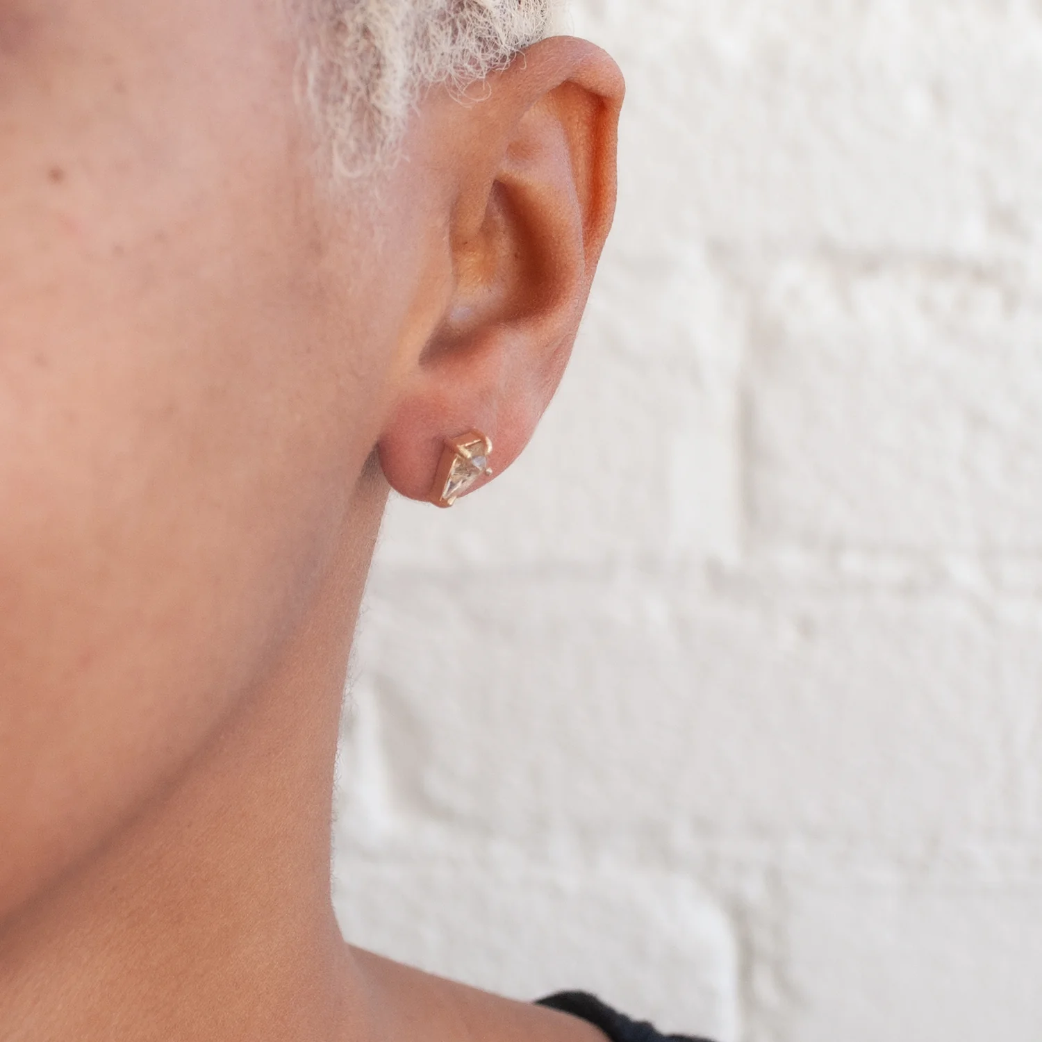 Small Yellow Quartz Kite Studs - Image 2