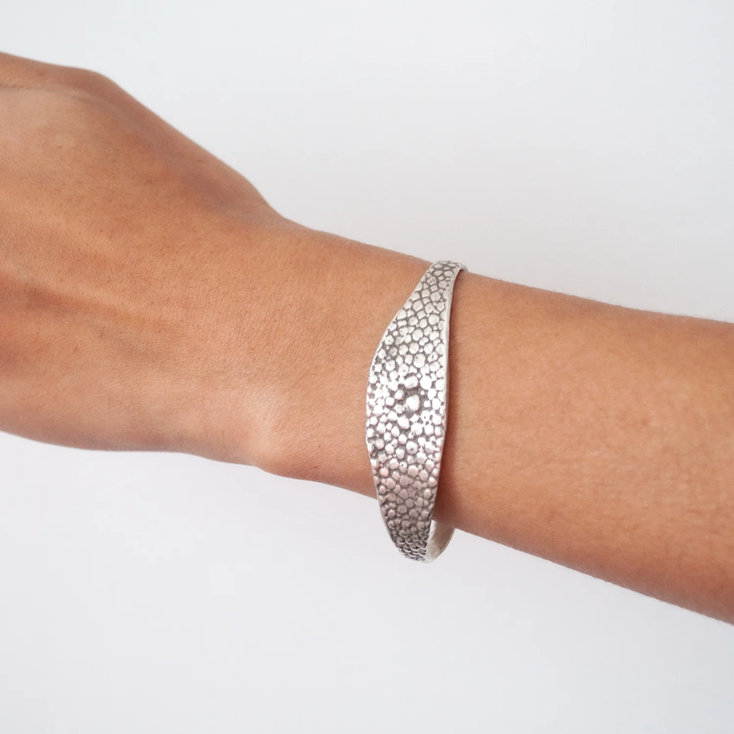 Stingray Cuff - Image 2