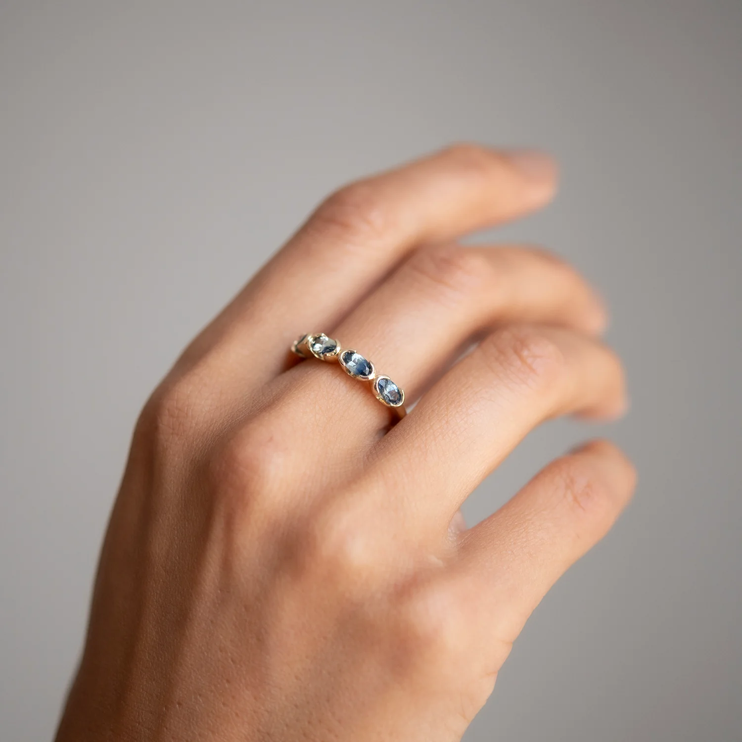 The Bi Color Inline Sapphire Ring - Image 2