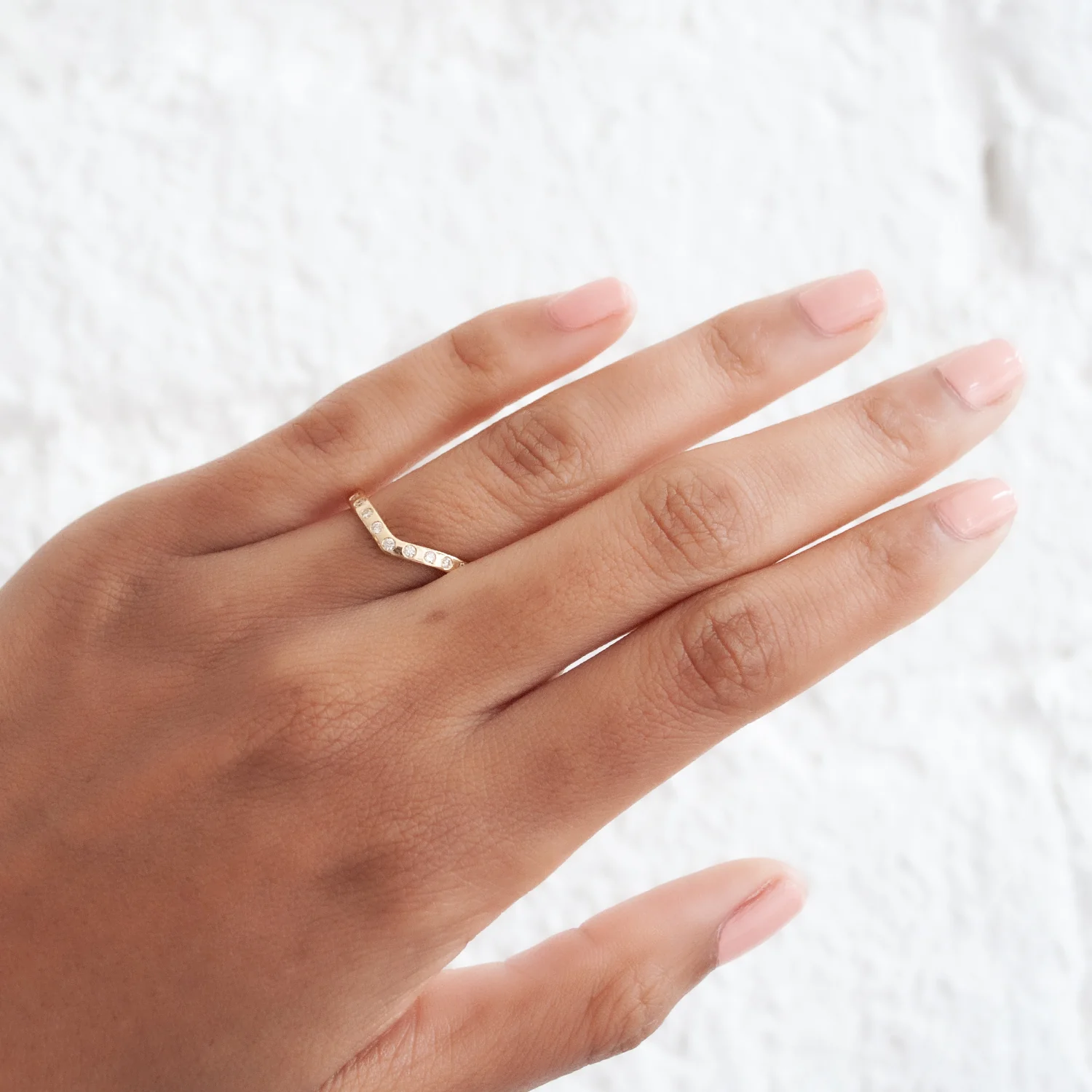 White Flush Set Wishbone Band - Image 2